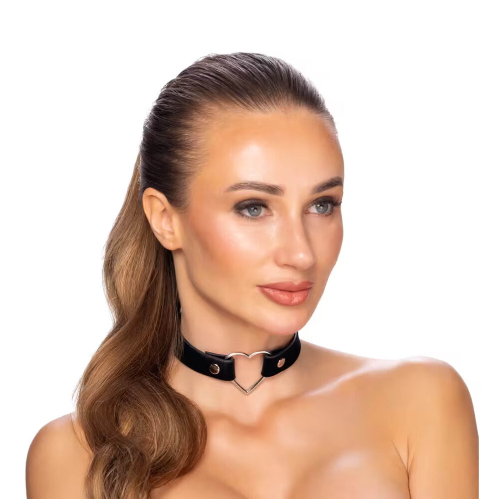 Ogrlica choker sa srcem